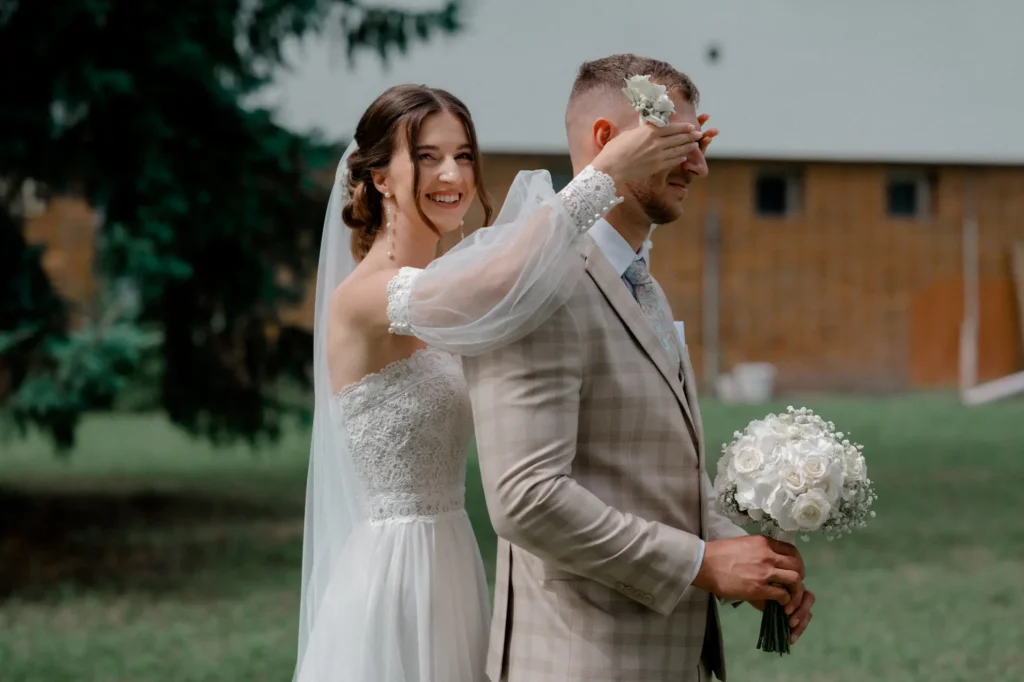 first look mladomanzelia- Svadobný fotograf Slovensko